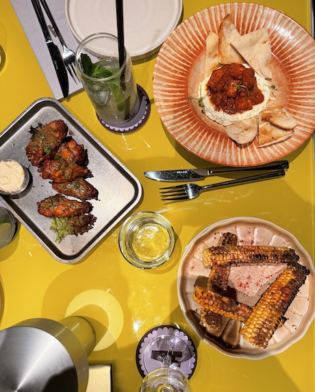 AWARA Eatery & Bar Hamburg – Indisch · International · Modern