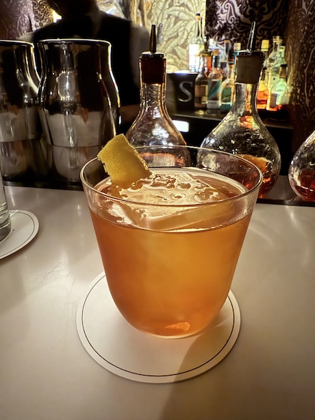 Le Lion • Bar de Paris